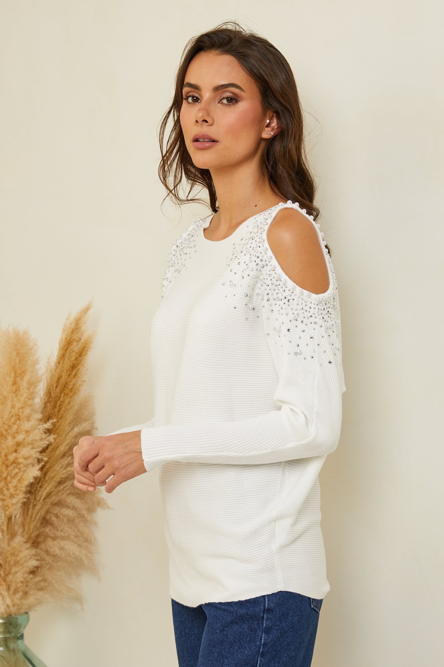 Pull col rond avec détails strass et perles