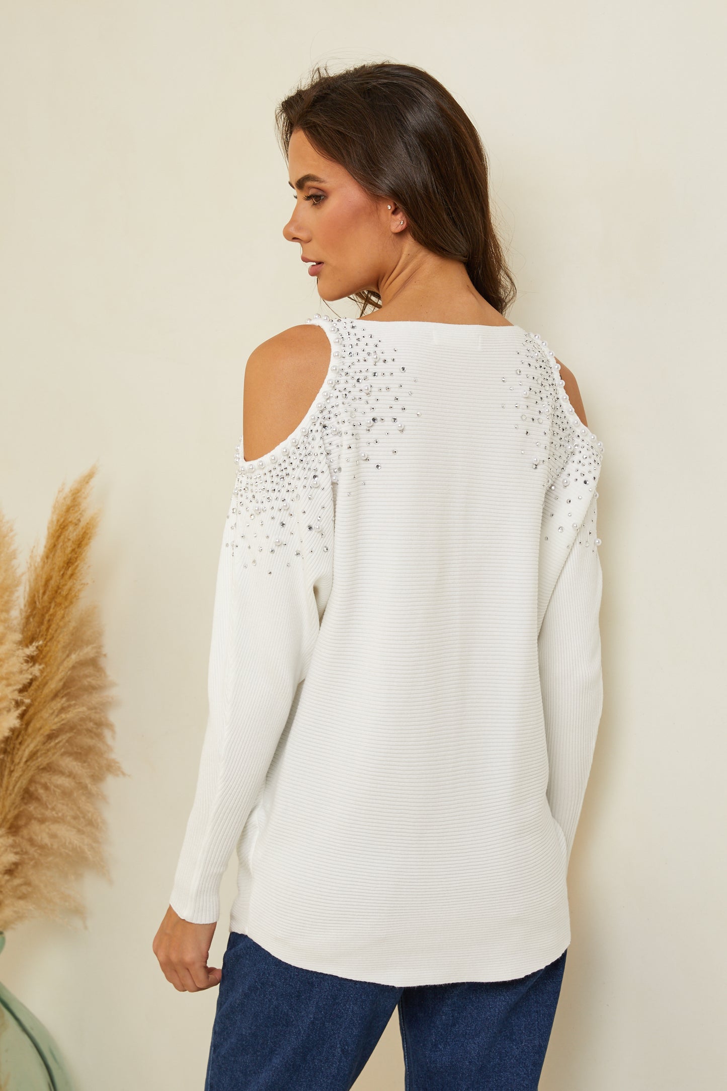 Pull col rond avec détails strass et perles